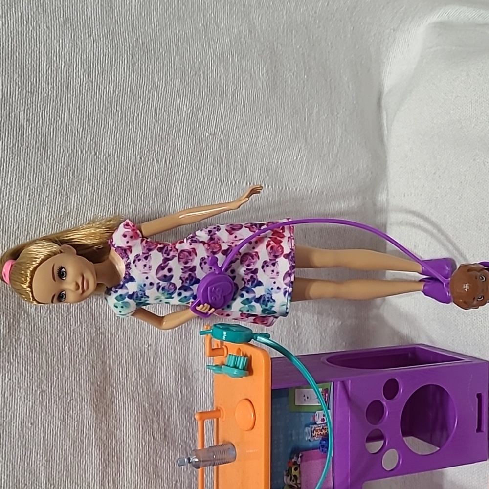 Barbie Doll Year 2019 Team Stacie Doll With Puppies Playset #GFF48 - Picture 6 of 14